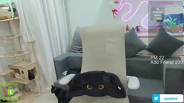 littlemiilk webcam