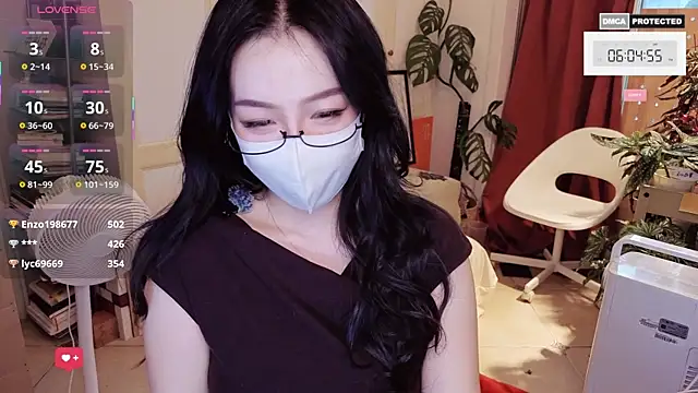 nayomi_34f webcam