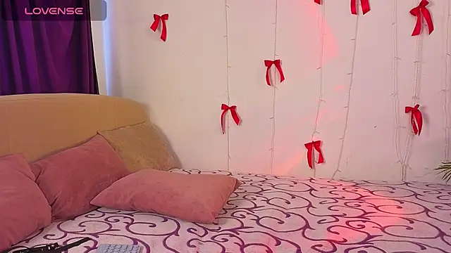 Britney_Swisss webcam