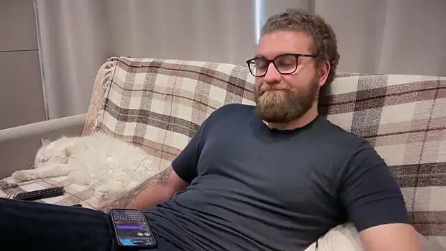 Bear_bear_ webcam