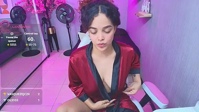Maggy_t18 webcam