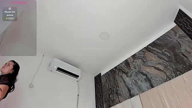 sarita_rouzze webcam