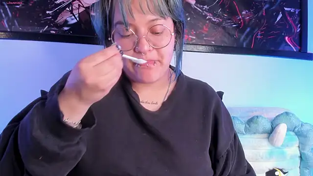 lucky-leah webcam