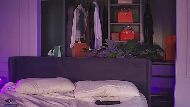 Monique_Celeste webcam