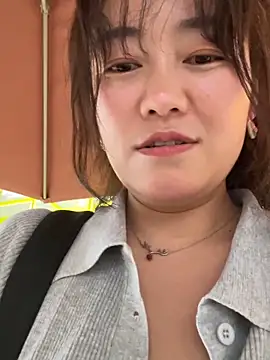 Molly-xiao webcam