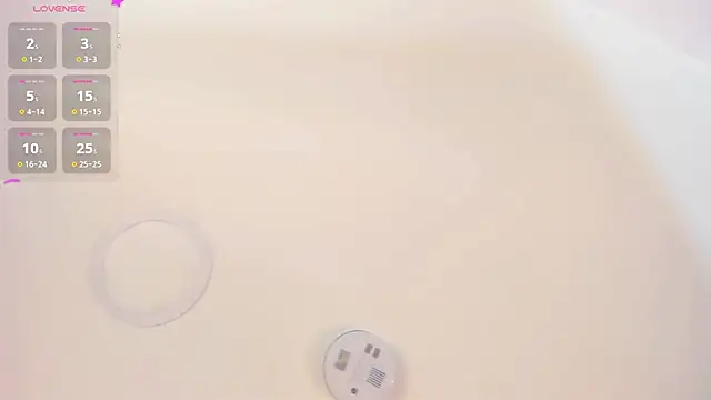 ariavelvet_ webcam