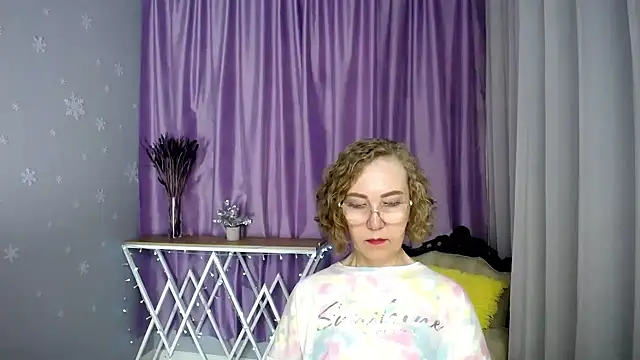 queen_a_n_i webcam