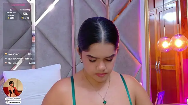Martina-Roberts- webcam