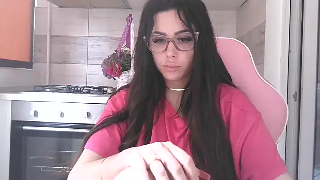 LovelyJulliette webcam