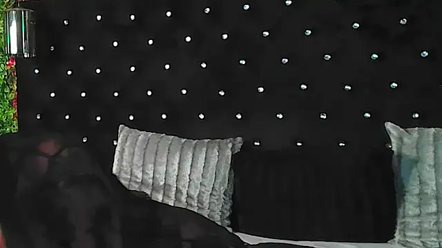 InannaStar webcam