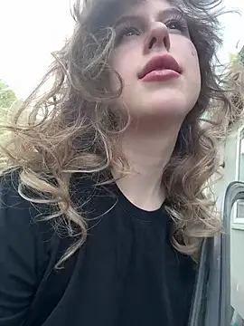 LilianBliss webcam