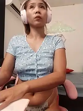 25sweetlilbunny webcam