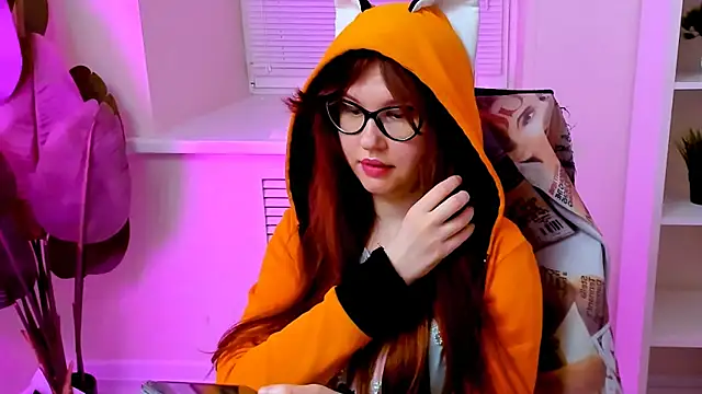 CarolGiggly webcam
