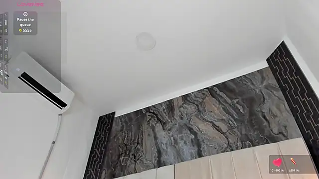 sarita_rouzze webcam