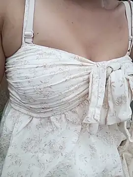 linda_bae00 webcam