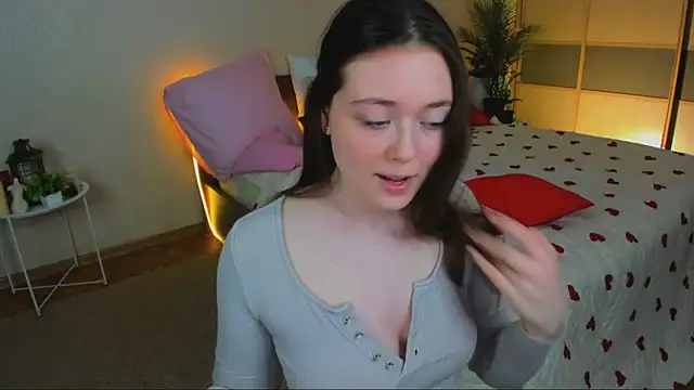 AlluringLookk webcam