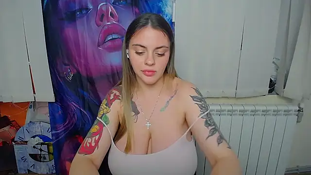 Lilia_Moon webcam