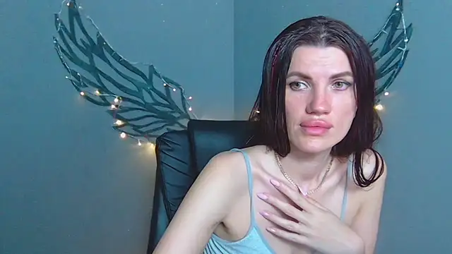 MilaLoona webcam