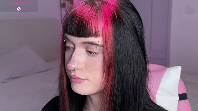 Vailyreb_ webcam