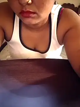 Saniya_Gs webcam