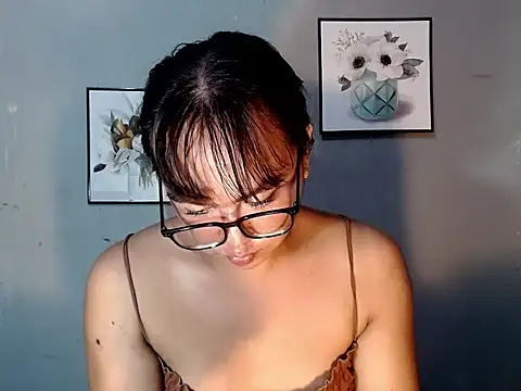 Asianblk_barbiedoll webcam