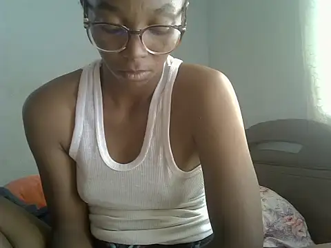 ElianeHot webcam
