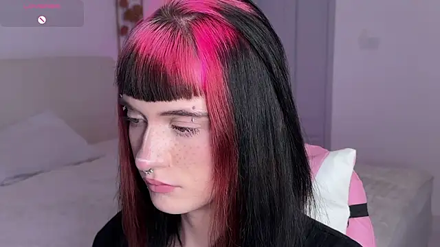 Vailyreb_ webcam