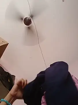thanusi_2 webcam