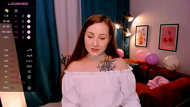 velvet_cherry_ webcam