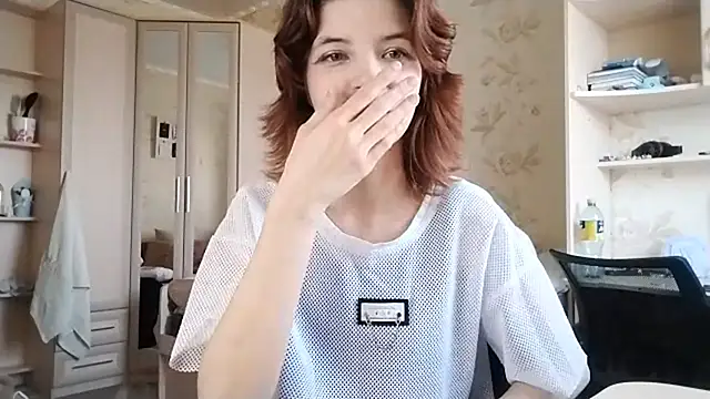 LowkeyIndigo webcam