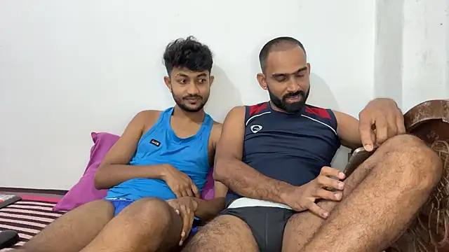 DesiDaddyandSon webcam
