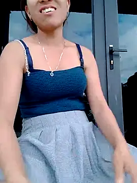Zara-Lina webcam