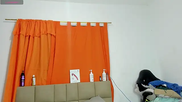 lilybaudyn_ webcam