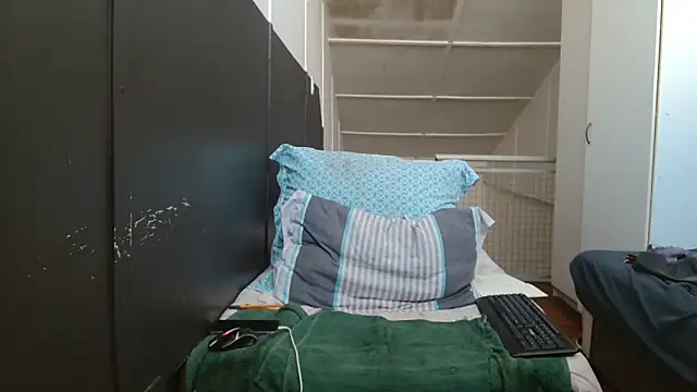 BustieMandy webcam