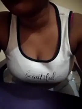 Saniya_Gs webcam
