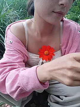 linda_bae00 webcam