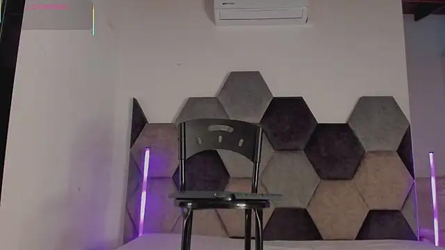 Latrellx7 webcam