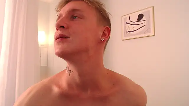 AlexxSweet webcam