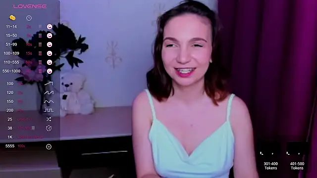 KindHazelHere_ webcam