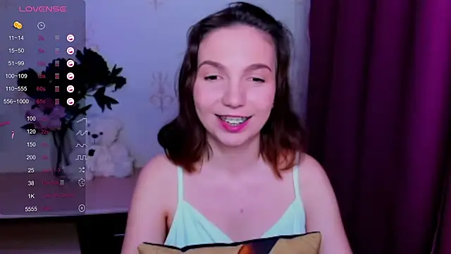 KindHazelHere_ webcam