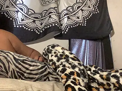 Sexy_ebony_BunNey webcam