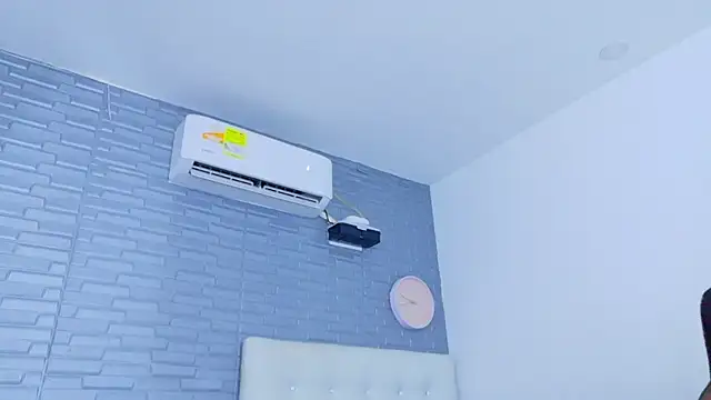 pervert_shydoll1 webcam