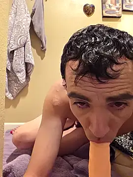 transgirlhere2serve live sex cam