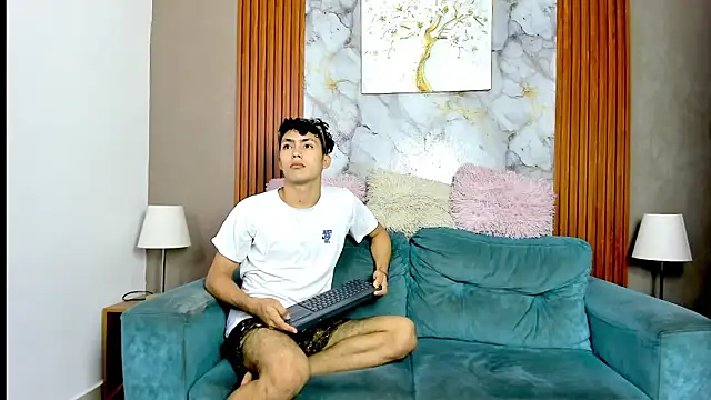 VERY_HOT_GUYS webcam