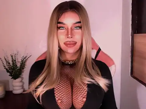 Zandralopez webcam