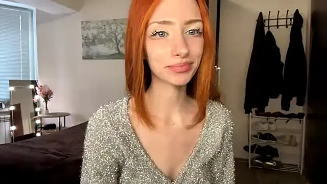 AliceServanica webcam