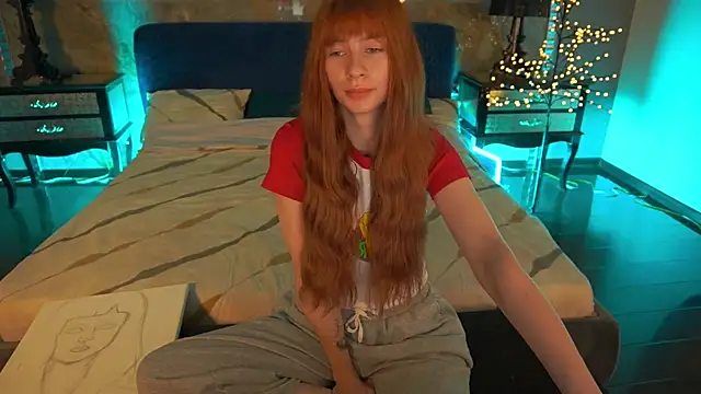Nicol_Moonn webcam