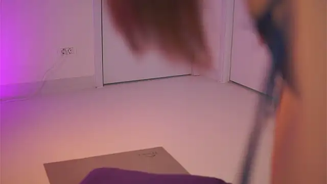 Aisha_Bee webcam