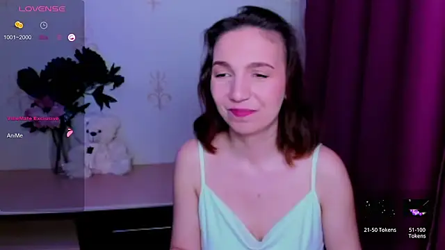 KindHazelHere_ webcam