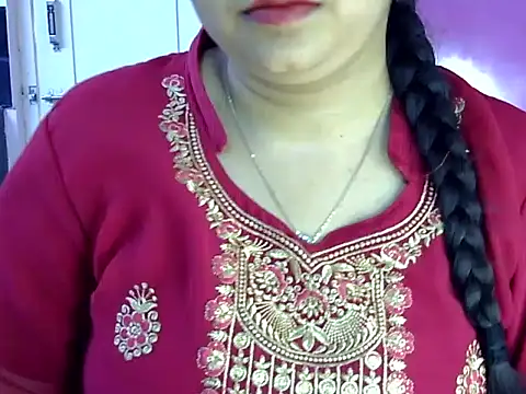 Cute_Aliyaa webcam
